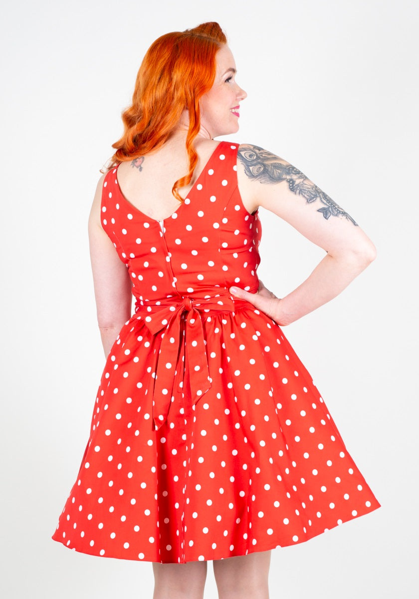 Red Polka Dot Tea Kellomekko-Lady Vintage-Miss Windy Shop