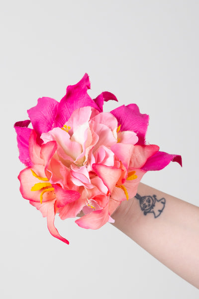 Hiuskukka Think Pink L-Veronica's Flowers-Miss Windy Shop