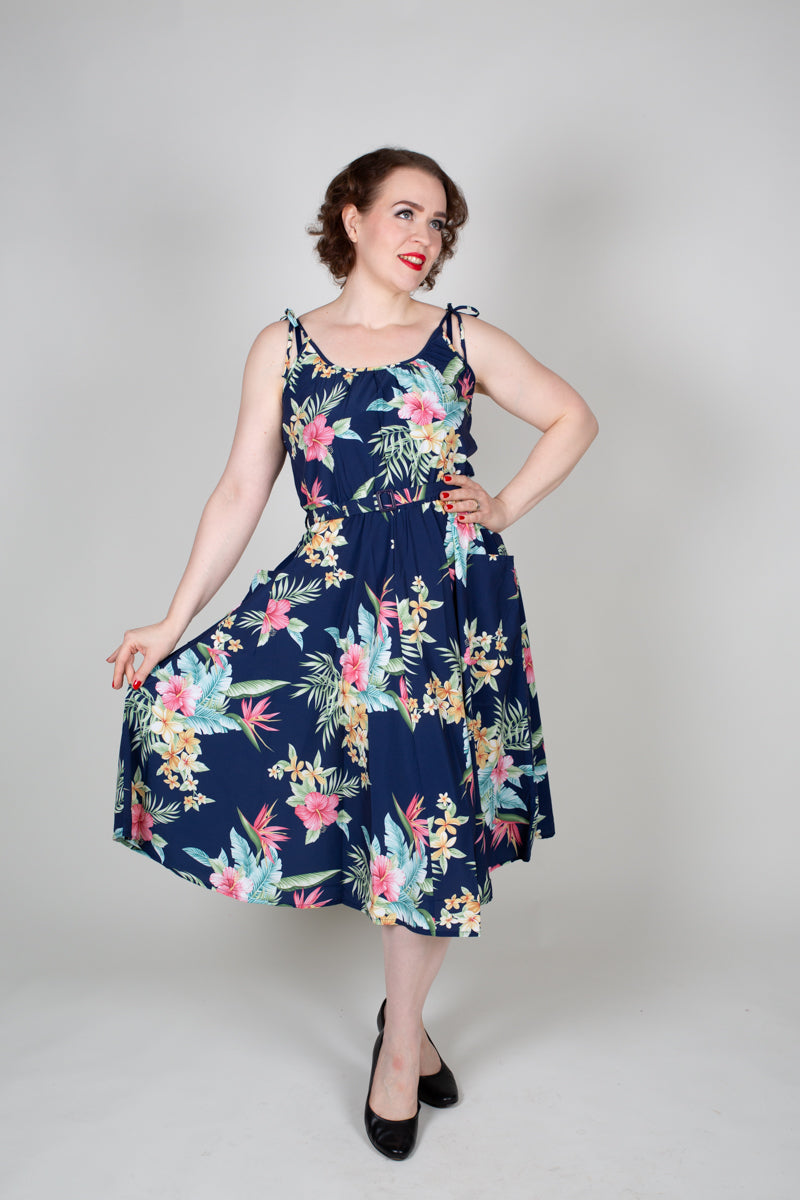 Suzy Sundress Navy Honolulu Kellomekko-Rock n Romance-Miss Windy Shop