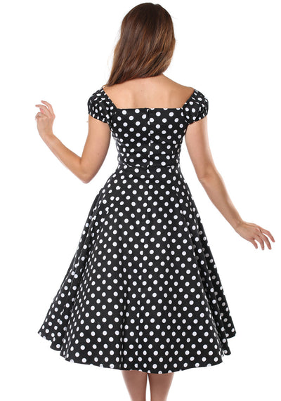 Mustavalkoinen kellomekko polka dot-kuosilla takakuva
